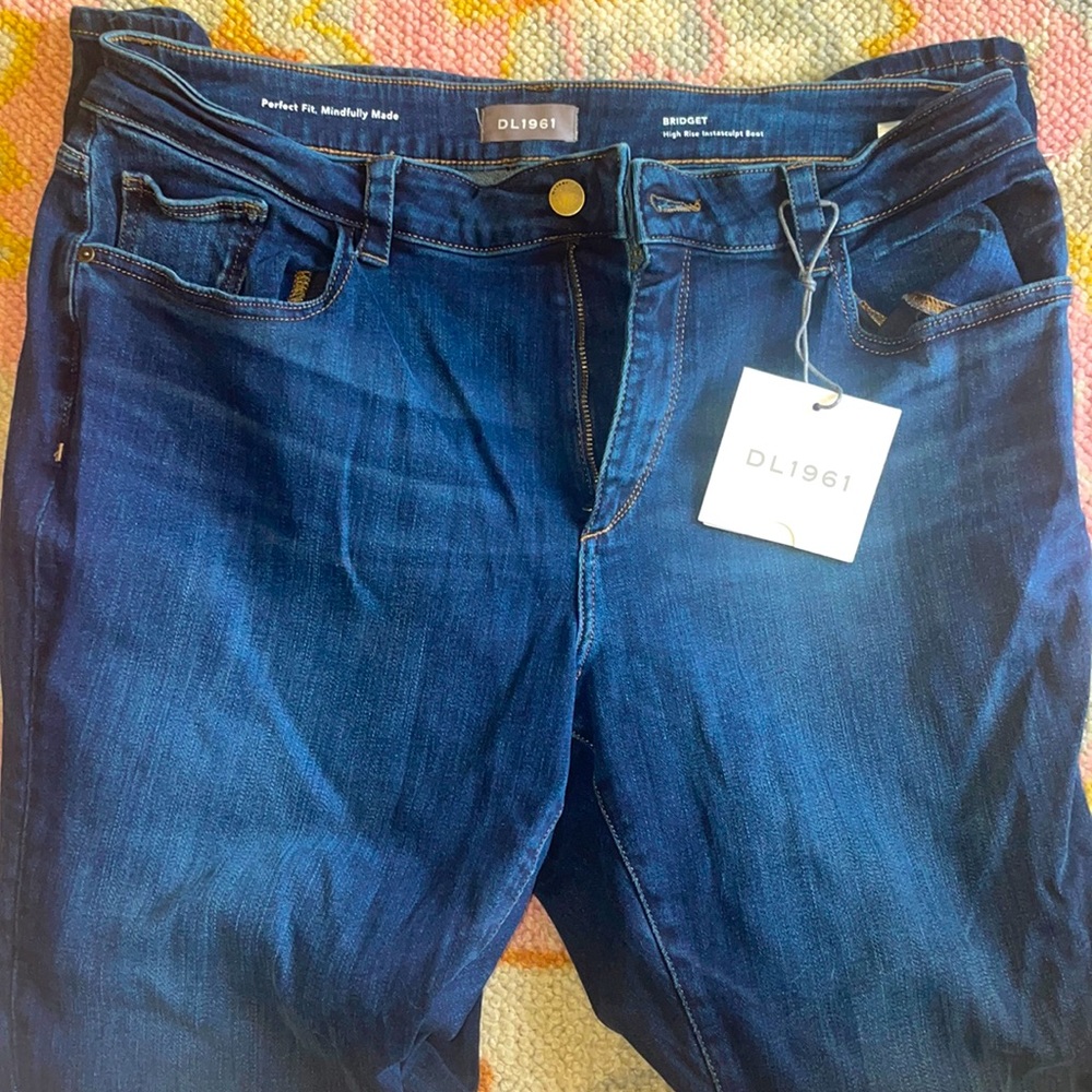Plus size DL 1961 book cut jeans
